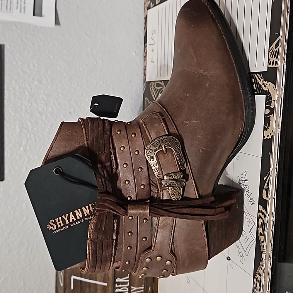 Shyanne ankle boots